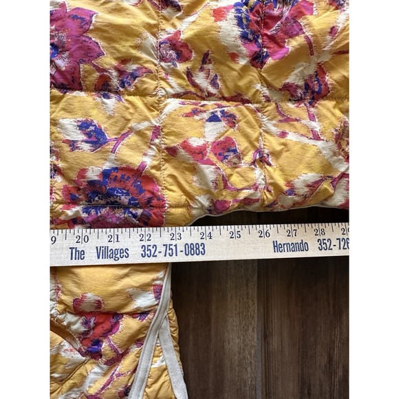 Free People FPM Pippa Puffer Jacket XS Yellow Floral FP Movement Packable - Picture 4 of 7